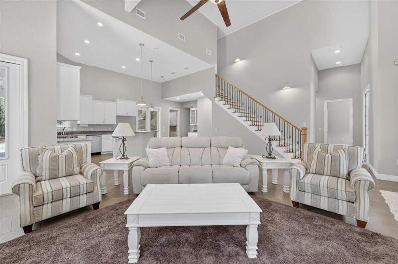4 bedroom Detached Single Family at 266 Florida Avenue, Valparaiso, Valparaiso — photo 5