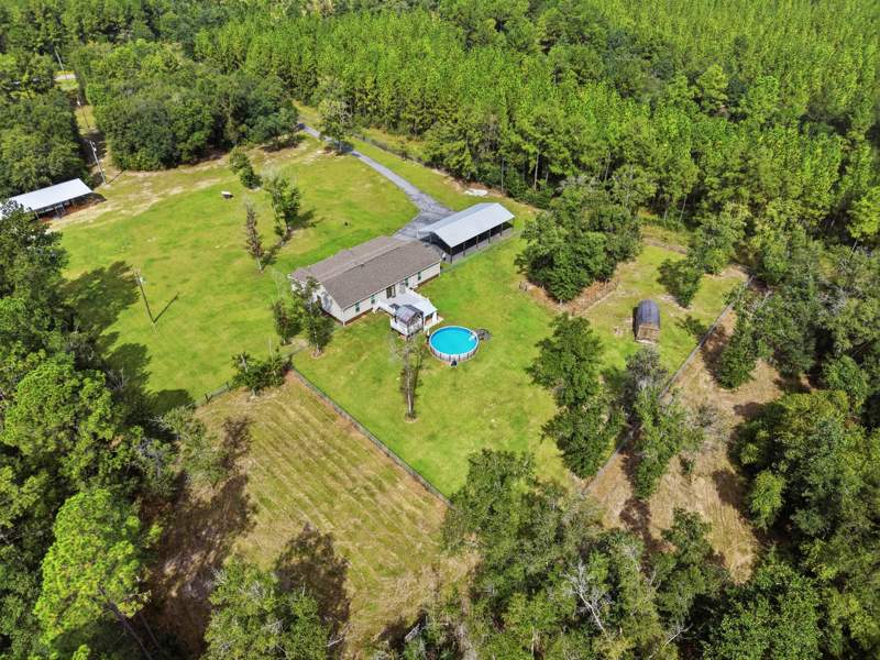 4 bedroom Manufactured Home at 6019 Old River Road, Baker, Baker — photo 5