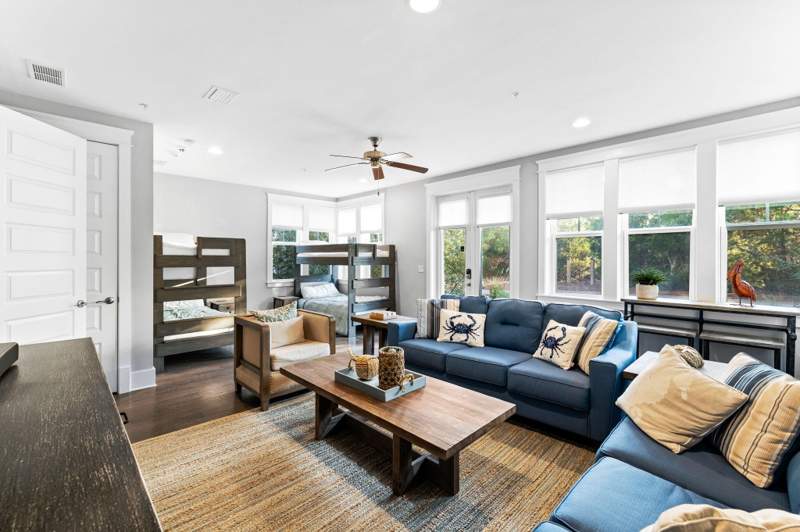 4 bedroom Detached Single Family at 276 Gulfview Circle, Highland Parks, Santa Rosa Beach — photo 4