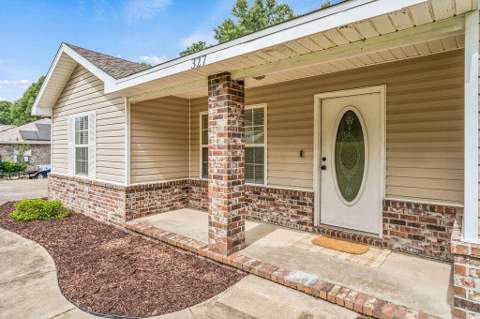 327 Lakeview Drive, Crestview FL - photo 7 of 38
