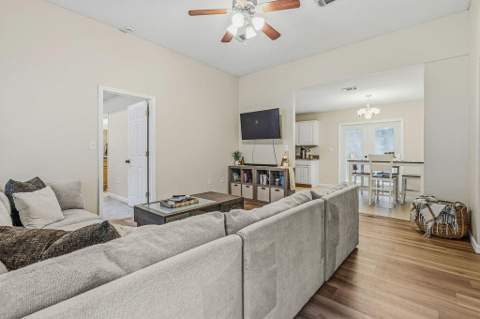 327 Lakeview Drive, Crestview FL - photo 9 of 38