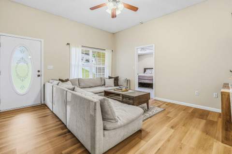 327 Lakeview Drive, Crestview FL - photo 10 of 38