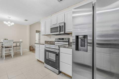 327 Lakeview Drive, Crestview FL - photo 16 of 38
