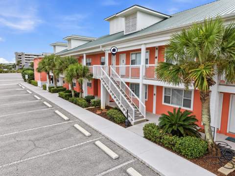 683 Nautilus Court #208, Fort Walton Beach FL - photo 6 of 30