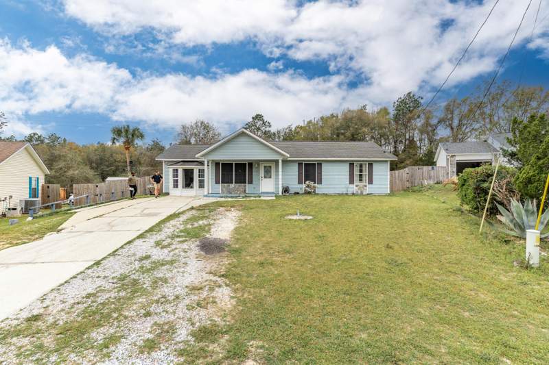 3 bedroom Detached Single Family at 6 Flora Cove, Aplin Heights S/D Ph 2, Crestview — photo 5