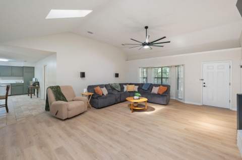 201 Country Club Drive, Crestview FL - photo 10 of 43