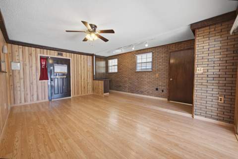 104 SW Cedar Avenue, Fort Walton Beach FL - photo 14 of 110