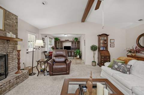 81 Paula Court, Mary Esther FL - photo 10 of 41