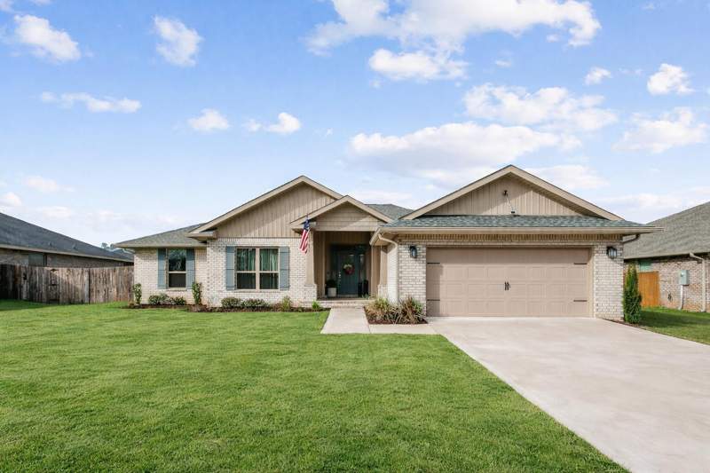 4 bedroom Detached Single Family at 2613 Prominence Lane, Silvercrest, Crestview — photo 2