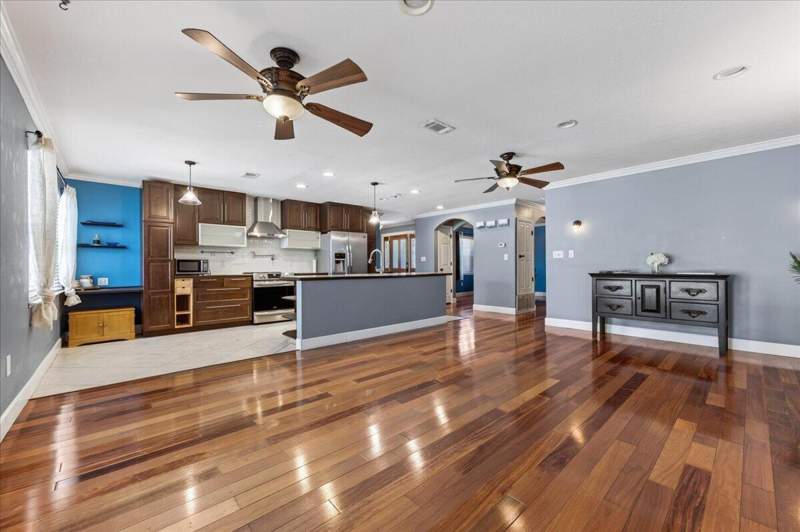 3 bedroom Detached Single Family at 629 NE Merioneth Drive, Kenwood S/D 2nd Addn, Fort Walton Beach — photo 5