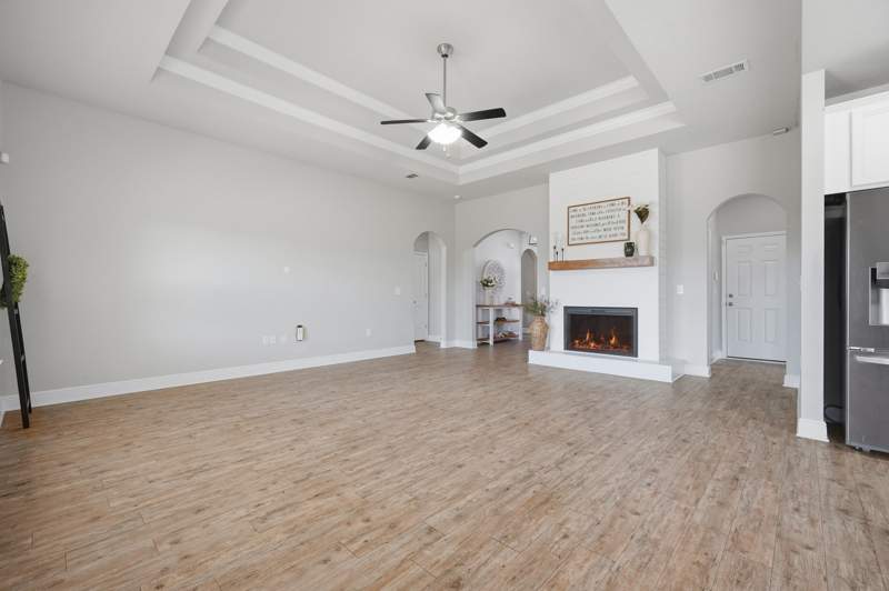 5 bedroom Townhouse at 435 Chickadee Street, Redstone Commons, Crestview — photo 4