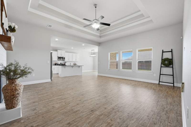 5 bedroom Townhouse at 435 Chickadee Street, Redstone Commons, Crestview — photo 3