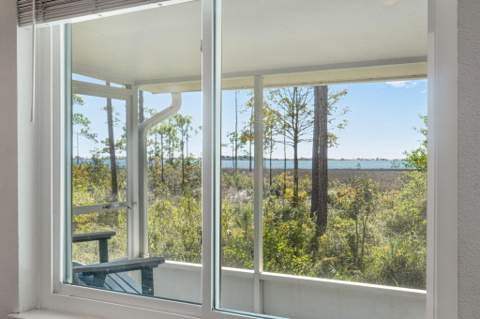 710 Marsh Harbor Drive, Mary Esther FL - photo 23 of 61