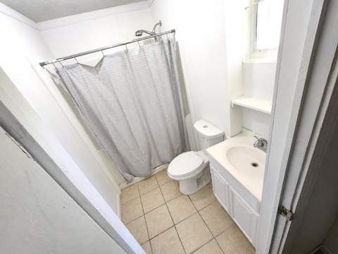 623 W Griffith Avenue, Crestview FL - photo 6 of 12