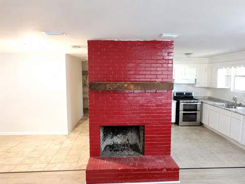 623 W Griffith Avenue, Crestview FL - photo 7 of 12