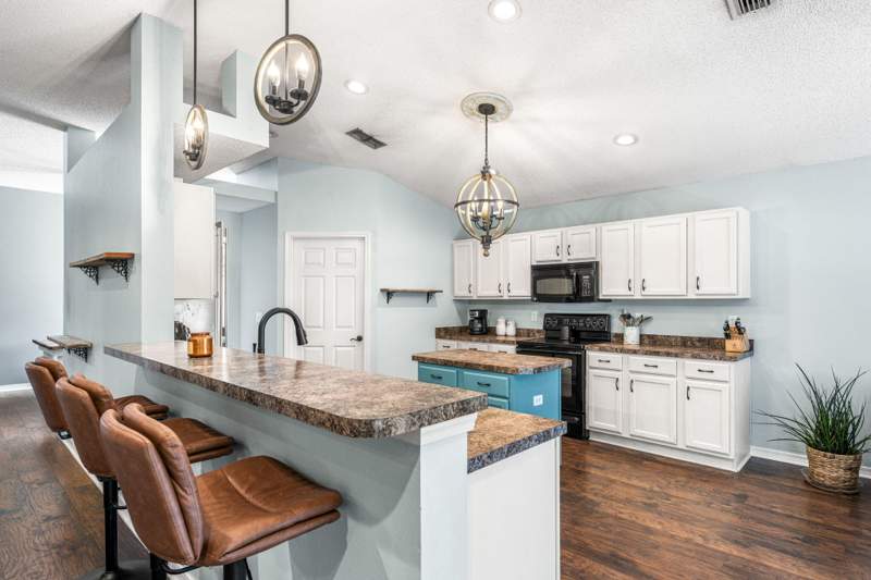 4 bedroom Detached Single Family at 6264 Equine Drive, Silver Springs Est, Crestview — photo 5