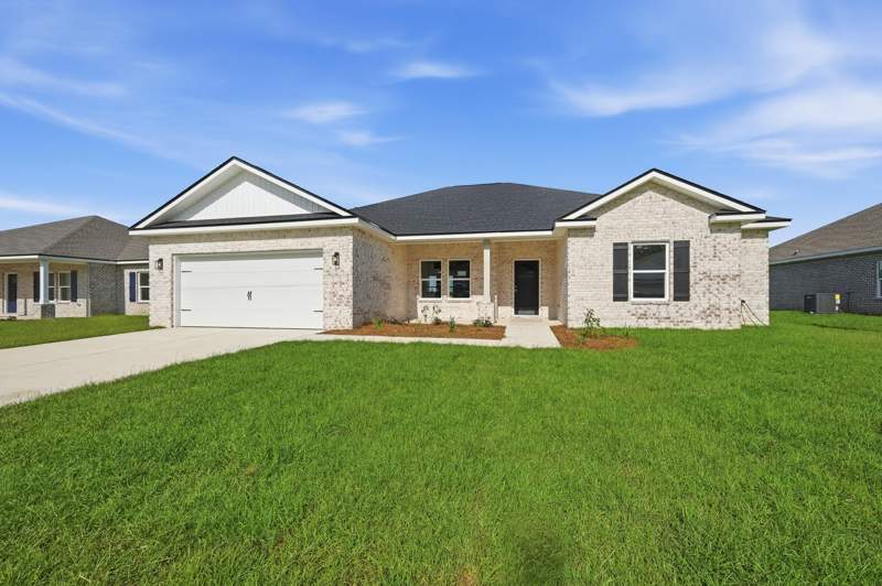 5 bedroom Detached Single Family at 6147 Mildred's Way, Southern Charm, Crestview — photo 3