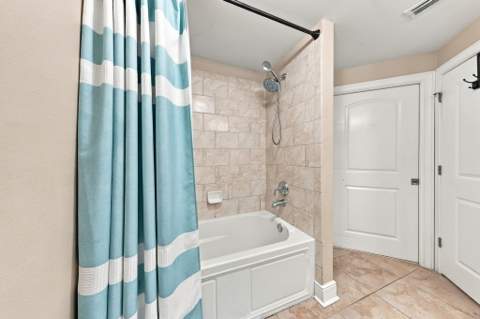 1150 Santa Rosa Boulevard #323, Fort Walton Beach FL - photo 9 of 47