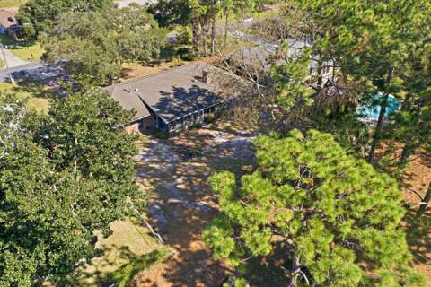 86 Country Club Road, Shalimar FL - photo 14 of 79
