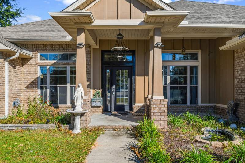 4 bedroom Detached Single Family at 5351 Wyndell Circle, Homewood Estates Blk B Lot 8, Crestview — photo 4