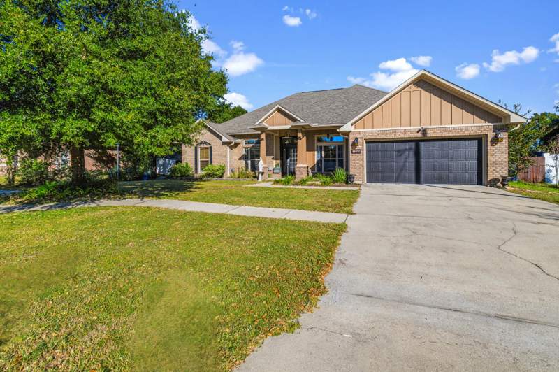 4 bedroom Detached Single Family at 5351 Wyndell Circle, Homewood Estates Blk B Lot 8, Crestview — photo 3