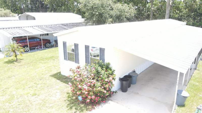 3 bedroom Manufactured Home at 7409 SE Eagle Avenue, Ridgeway Mobile Home Subdivision Plat No 1 2, Hobe Sound — photo 2