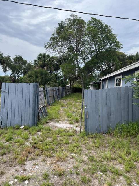 1204 Avenue K Avenue, Fort Pierce FL - photo 13 of 13