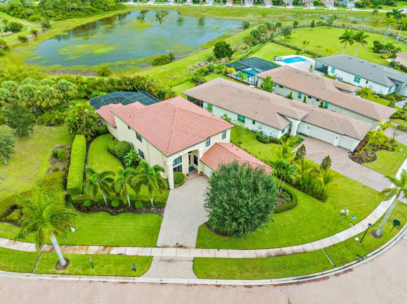 4 bedroom Single Family Residence at 6786 Fox Hollow Drive, Ibis Golf And Country Club - The Woodlands, West Palm Beach — photo 1