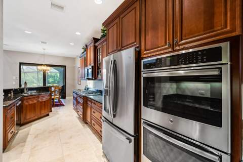 6786 Fox Hollow Drive, West Palm Beach FL - photo 20 of 76