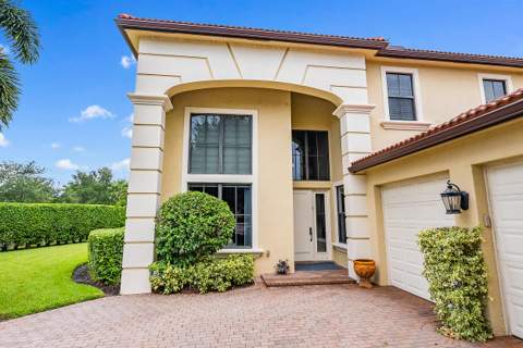 6786 Fox Hollow Drive, West Palm Beach FL - photo 9 of 76