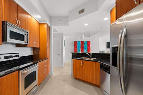 801 S Olive Avenue #1417, West Palm Beach FL - photo 7 of 24