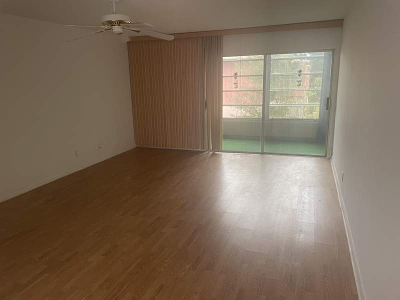 1 bedroom Condominium at 20 Golfs Edge #E, Golfs Edge Condos A Thru G, West Palm Beach — photo 3