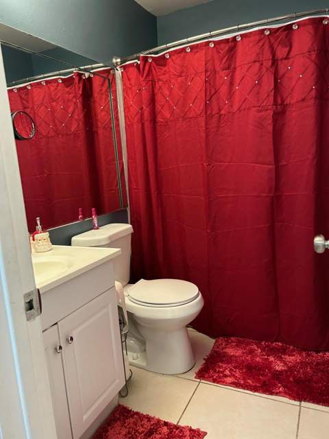5308 NE 6th Avenue #G14, Oakland Park FL - photo 8 of 19