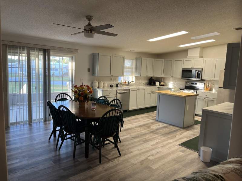 3 bedroom Manufactured Home at 6325 SE Colonial Drive, Libbys Estates, Stuart — photo 3