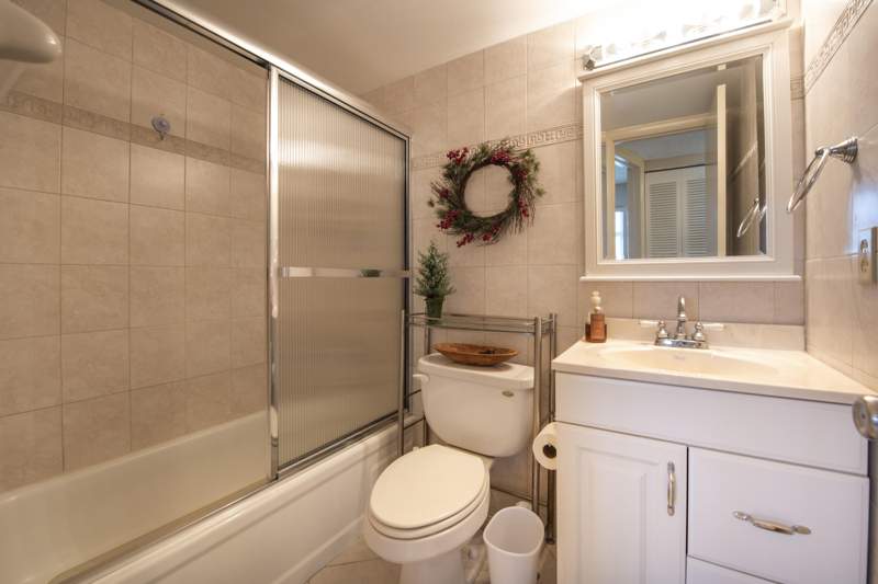 2 bedroom Condominium at 1391 S Ocean Boulevard #308, Delphi Towers Condo, Pompano Beach — photo 3