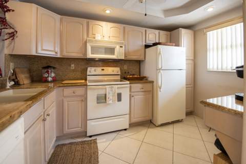 1391 S Ocean Boulevard #308, Pompano Beach FL - photo 13 of 47