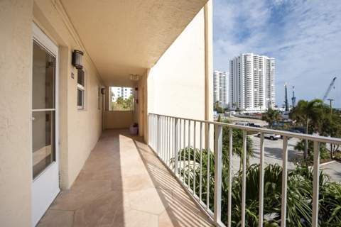 1391 S Ocean Boulevard #308, Pompano Beach FL - photo 18 of 47