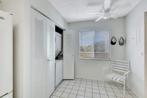 7185 Huntington Lane #301, Delray Beach FL - photo 13 of 22