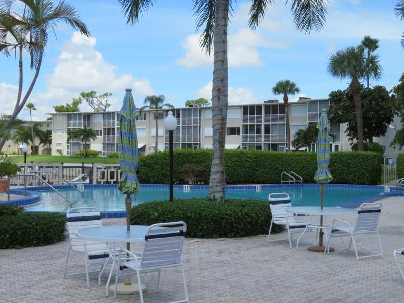 2 bedroom Condominium at 2682 Garden Drive #301, Lake Clarke Gardens Condo 16, Lake Worth — photo 1
