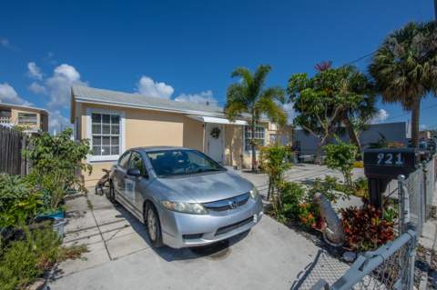 922 S Dixie Street, Lake Worth Beach FL - photo 10 of 20