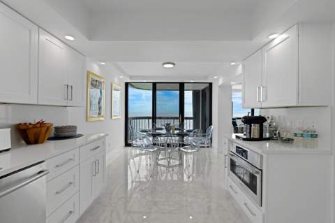 5380 N Ocean Drive #10d, Riviera Beach FL - photo 10 of 23