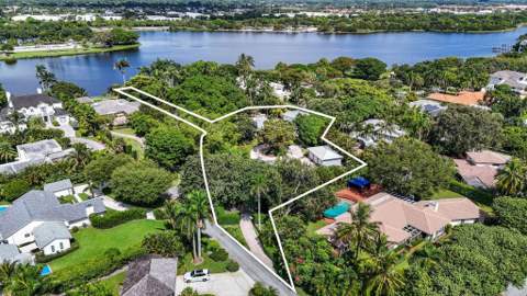 920 Hibiscus Lane, Delray Beach FL - photo 9 of 39