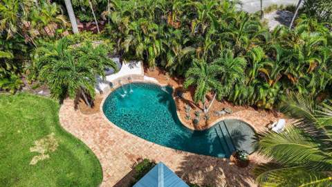 920 Hibiscus Lane, Delray Beach FL - photo 16 of 39