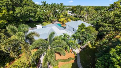 920 Hibiscus Lane, Delray Beach FL - photo 7 of 39