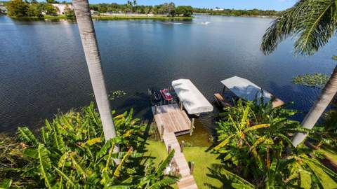 920 Hibiscus Lane, Delray Beach FL - photo 20 of 39