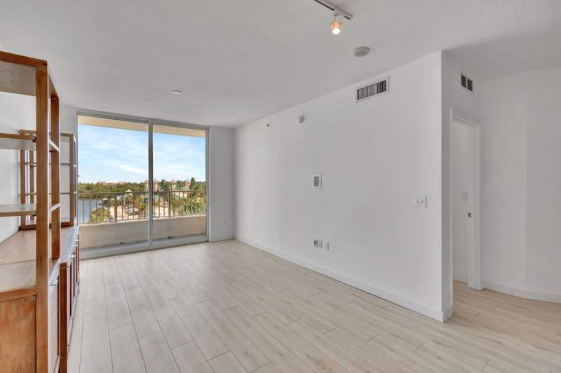 1 bedroom Condominium at 100 NE 6th Street #505, Marina Village, Boynton Beach — photo 3