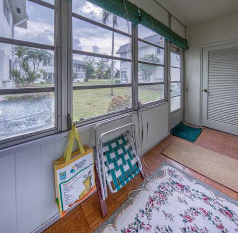 3040 Lake Osborne Drive #106, Lake Worth Beach FL - photo 13 of 20
