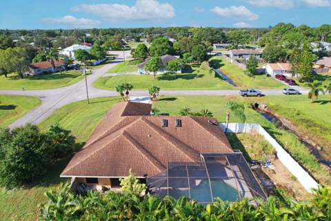 1991 SE Aires Lane, Port St. Lucie FL - photo 12 of 49