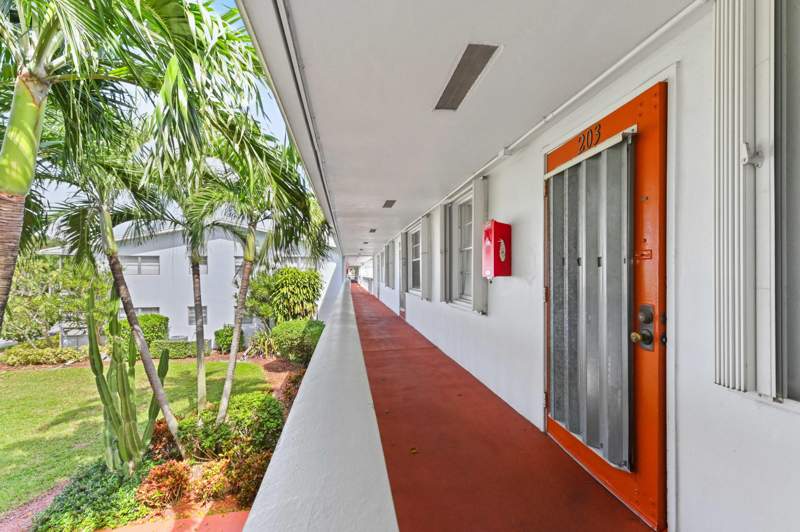 2 bedroom Condominium at 203 Ellesmere D, Century Village, Deerfield Beach — photo 3