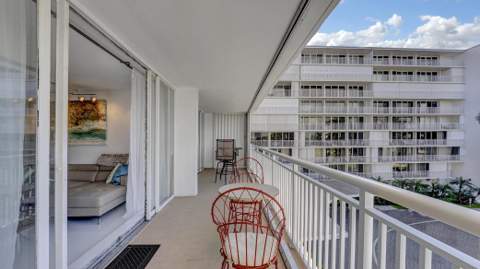 3546 S Ocean Boulevard #418, South Palm Beach FL - photo 23 of 30